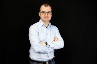 Le président du HC Sierre Alain Bonnet se confie sur les nombreux défis auxquels son club fait face durant la période estivale.